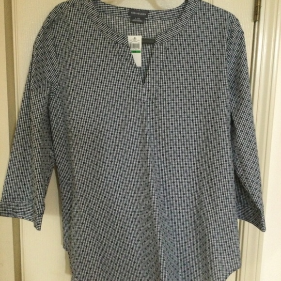 Van Heusen blue print top NWT sz large - Picture 2 of 4